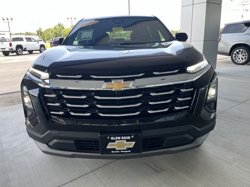 Used 2026 Chevrolet Equinox LT AWD/4WD image 8