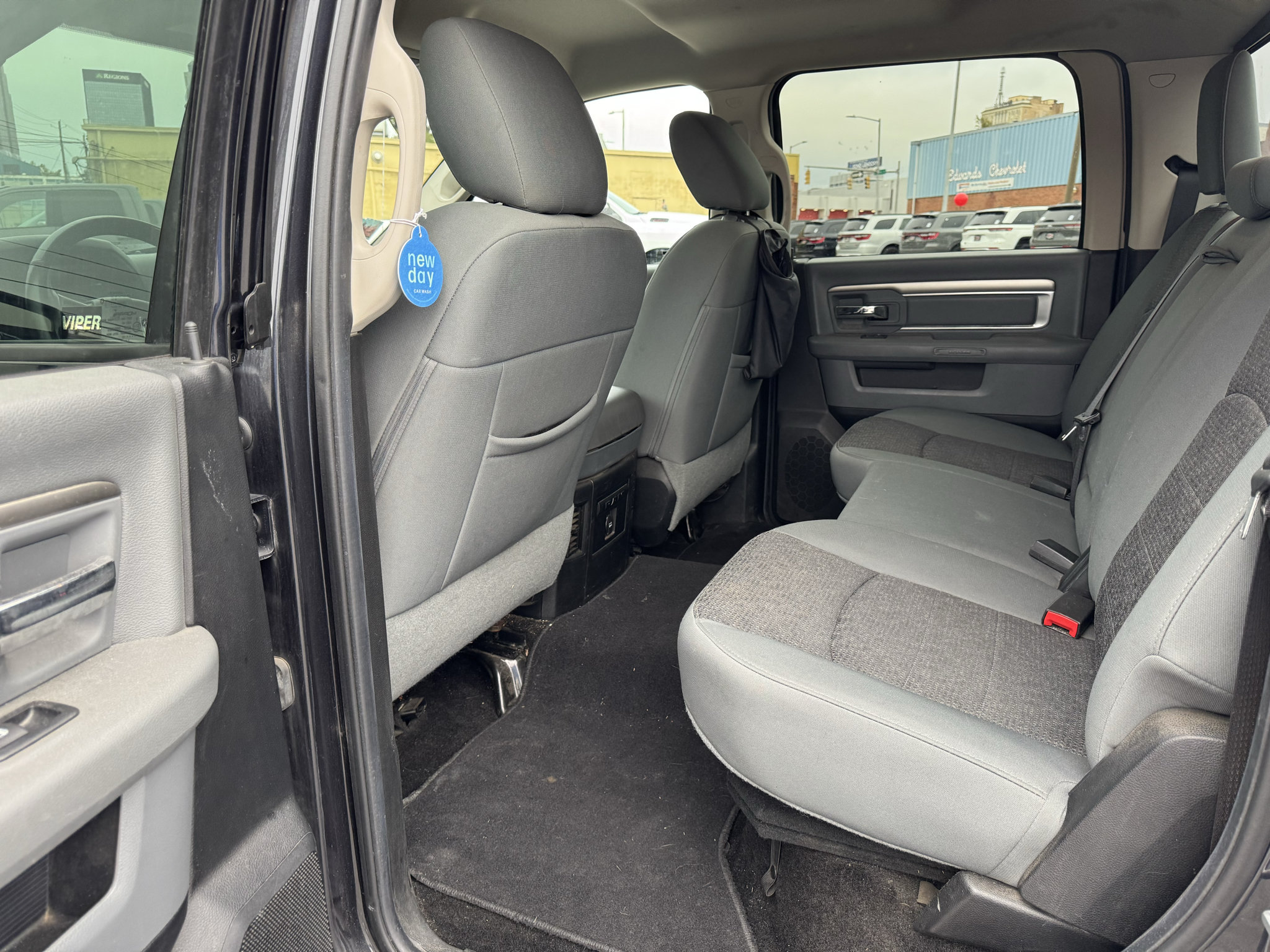 Used 2015 RAM 1500 Big Horn AWD/4WD image 11