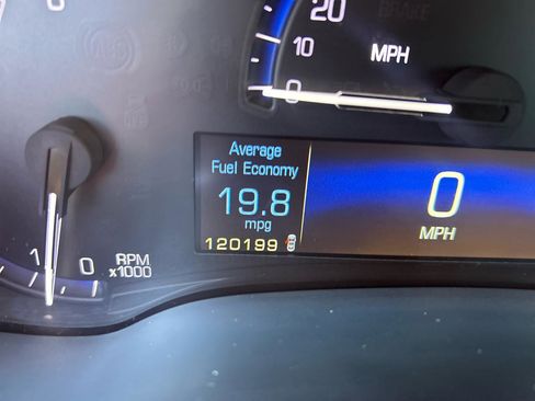 Used 2015 Cadillac SRX Luxury w/ Driver Awareness Package FWD image 18