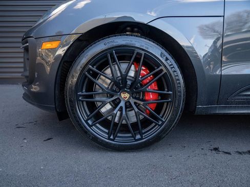 New 2026 Porsche Macan GTS AWD/4WD image 7