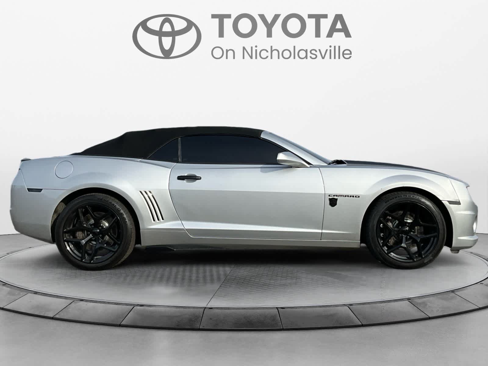 Used 2012 Chevrolet Camaro SS RWD image 13