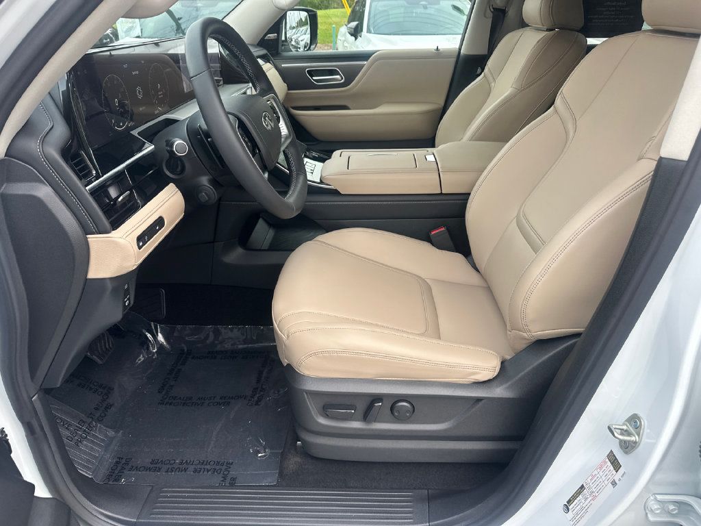 Certified 2026 INFINITI QX80 Pure w/ Cargo Package RWD image 9