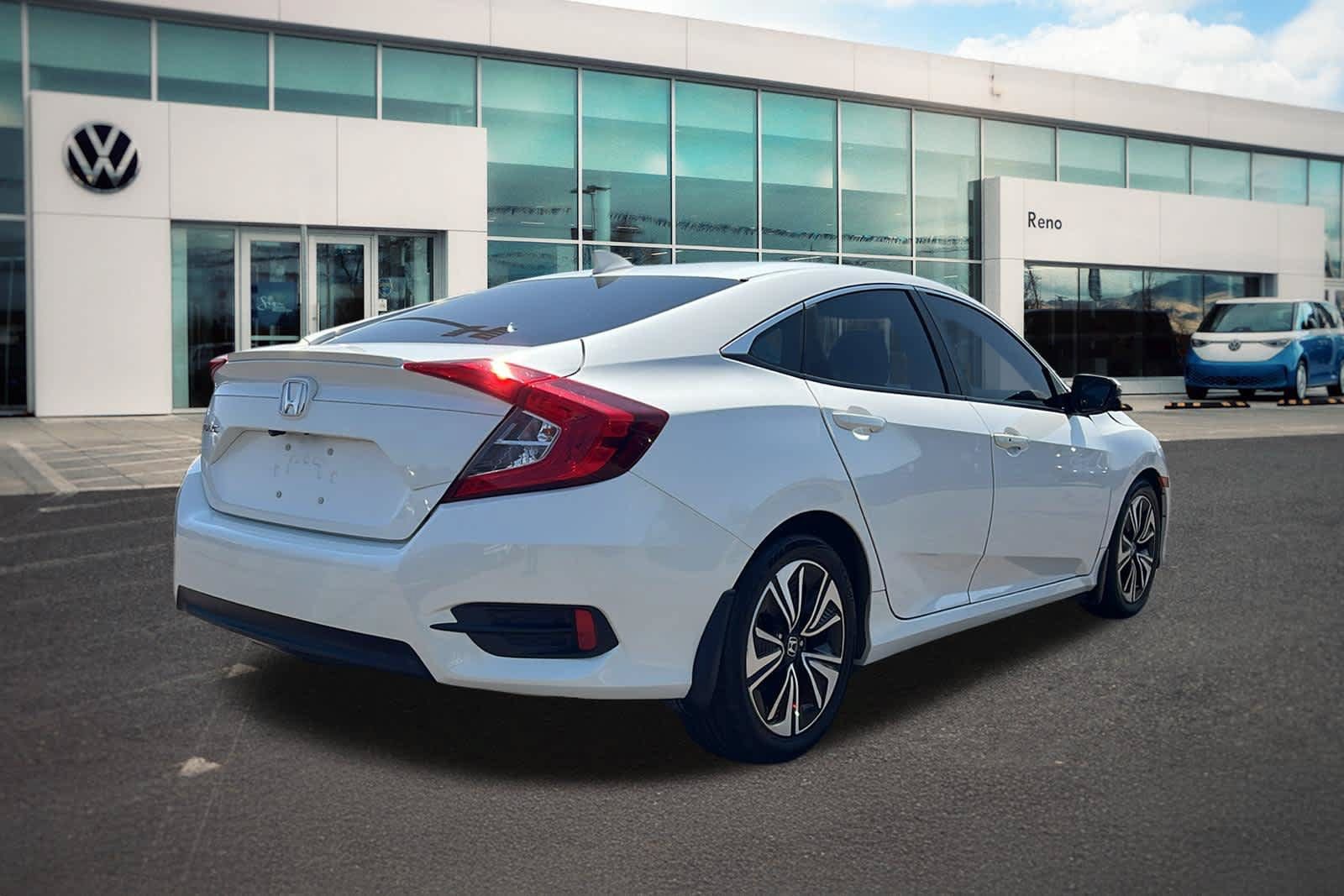 Used 2018 Honda Civic EX-T image 5