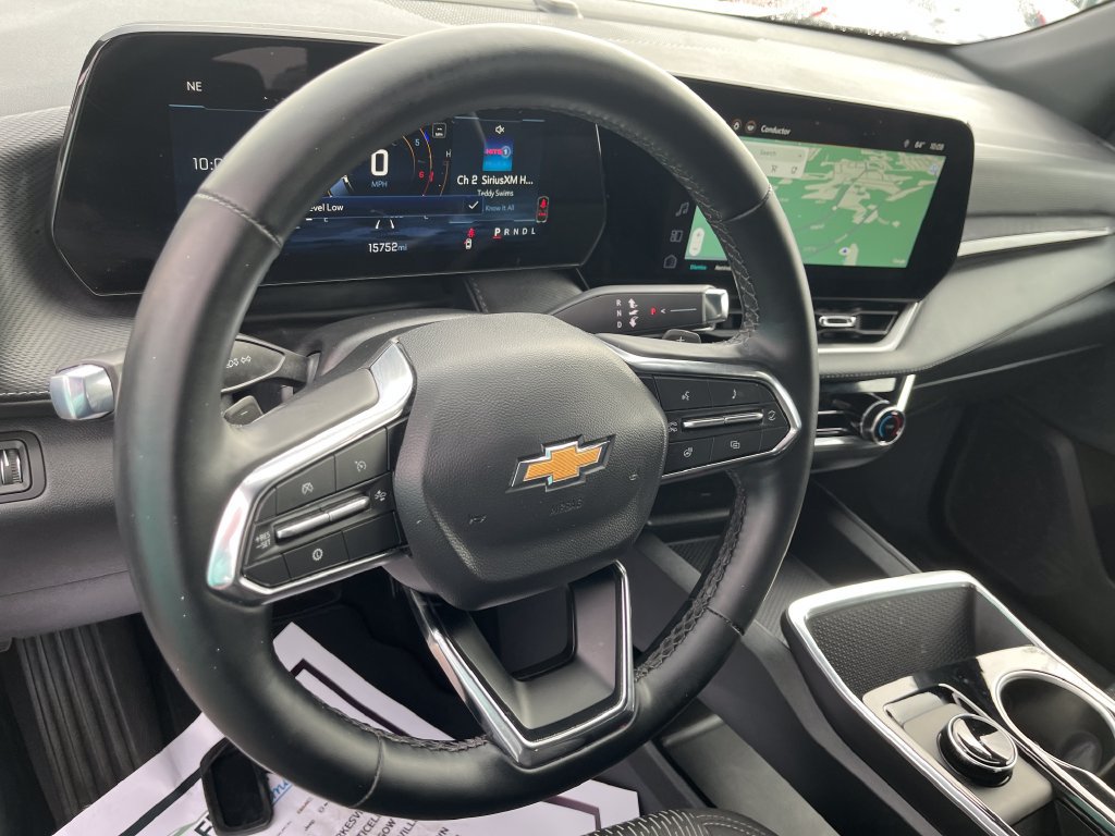Used 2026 Chevrolet Equinox LT FWD image 14