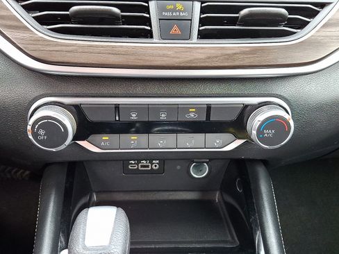 Used 2023 Nissan Altima 2.5 SV image 15