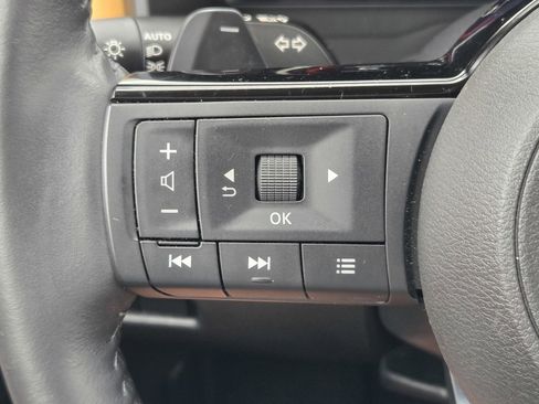 Used 2023 Nissan Rogue Platinum w/ Platinum Premium Package AWD/4WD image 26