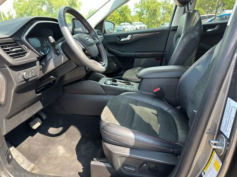 Used 2022 Ford Escape SEL w/ SEL Stealth AWD Package image 20