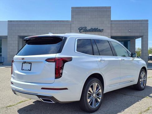 New 2025 Cadillac XT6 Premium Luxury w/ LPO, Floor Liner Package image 4