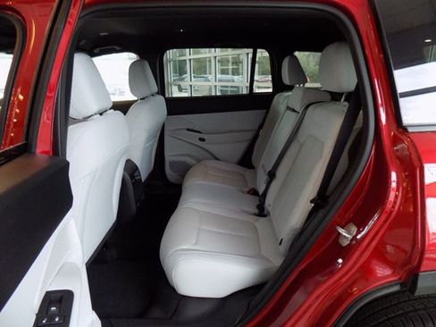New 2026 Jeep Cherokee Laredo AWD/4WD image 18