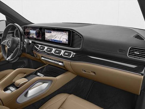 New 2026 Mercedes-Benz GLS 580 4MATIC image 11