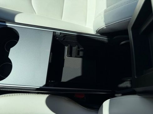 Used 2021 Tesla Model 3 Performance image 25