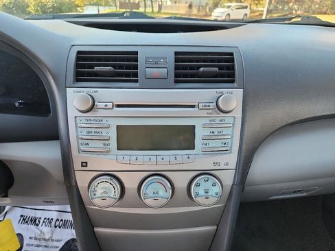 Used 2008 Toyota Camry LE FWD image 17