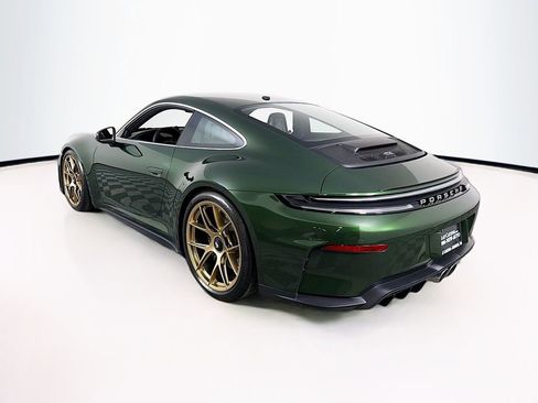 Certified 2026 Porsche 911 GT3 w/ Lightweight Package RWD image 3