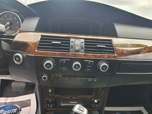 Used 2010 BMW 535i Sedan RWD image 16
