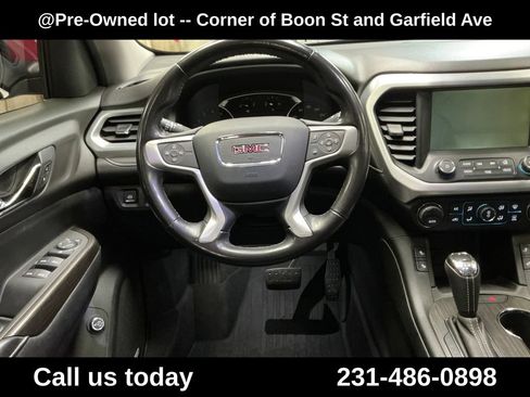 Used 2019 GMC Acadia SLT AWD/4WD image 17