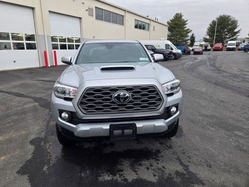 Used 2022 Toyota Tacoma TRD Sport AWD/4WD image 22