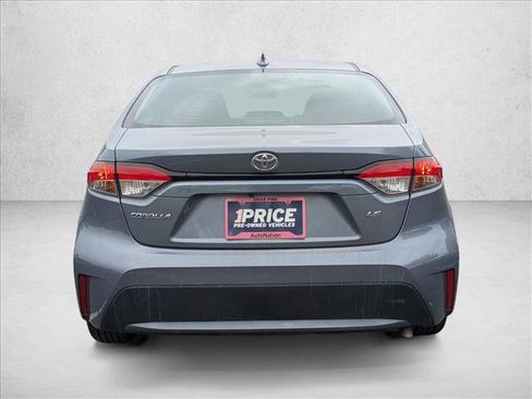 Used 2022 Toyota Corolla LE image 6