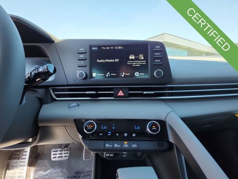 Used 2025 Hyundai Elantra Sport FWD image 20