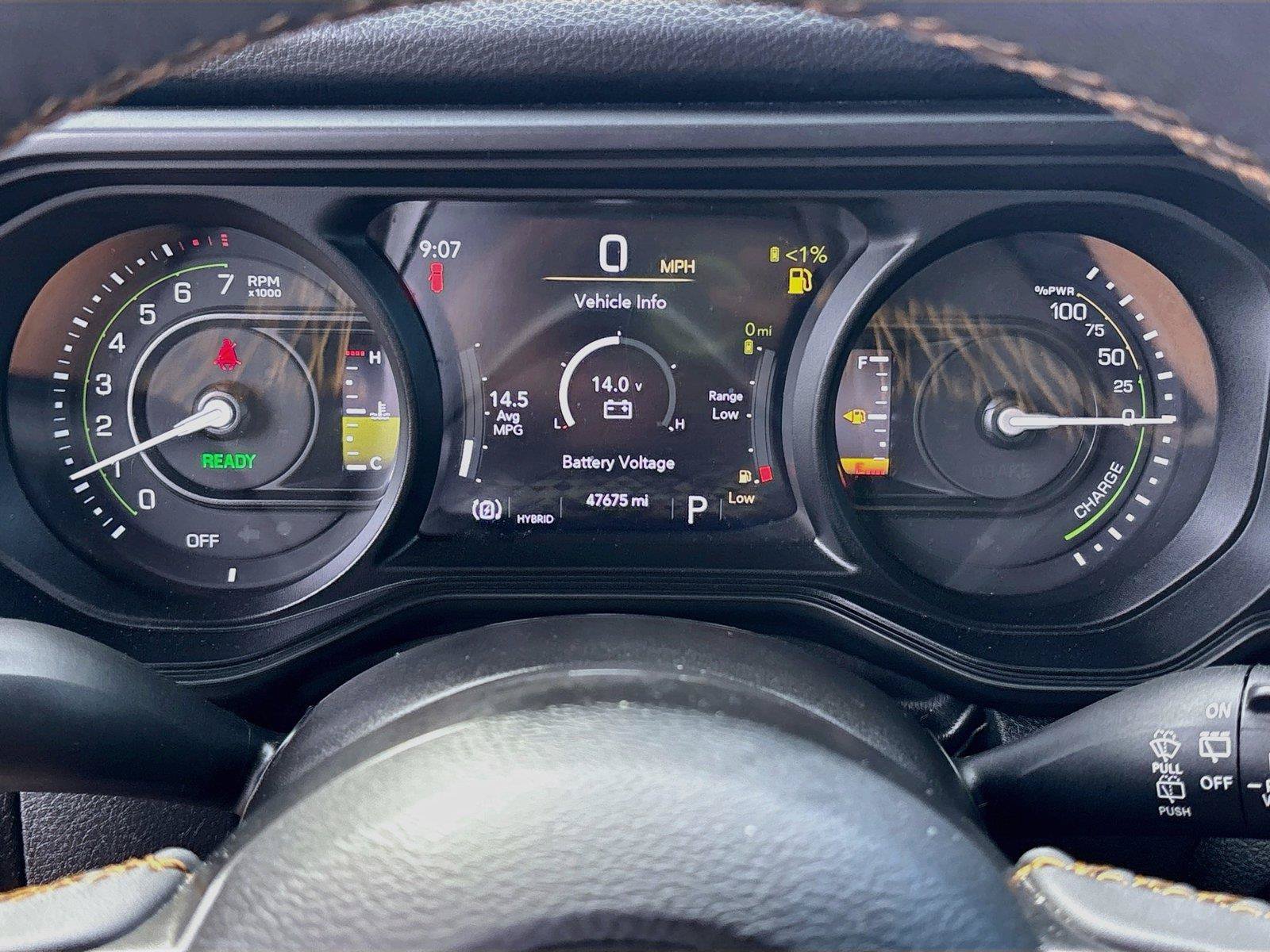 Used 2024 Jeep Wrangler Unlimited AWD/4WD image 12