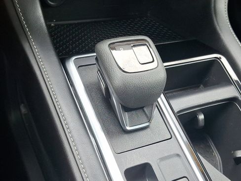 Used 2022 Nissan Pathfinder SL image 14