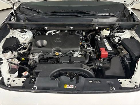 Used 2021 Toyota RAV4 XLE image 46