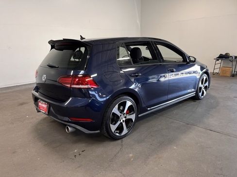 Used 2019 Volkswagen GTI SE image 3