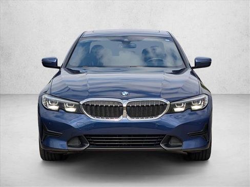 Used 2019 BMW 330i Sedan w/ Driving Assistance Package image 2
