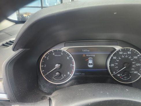 Used 2025 Nissan Altima 2.5 SV image 12