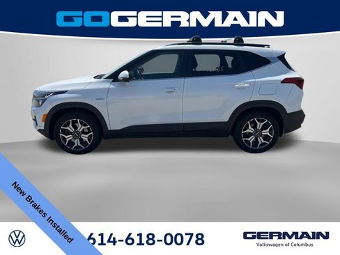 Used 2021 Kia Seltos EX AWD/4WD image 3