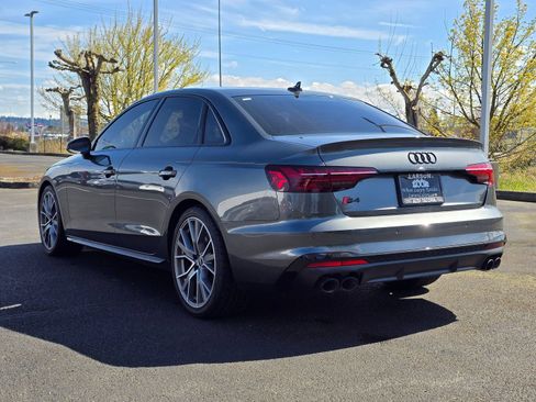 Used 2023 Audi S4 Premium Plus w/ Premium Plus Package AWD/4WD image 3