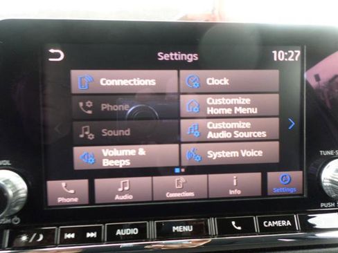 Used 2022 Mitsubishi Outlander ES image 16