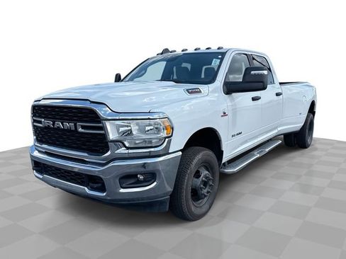 Used 2024 RAM 3500 Big Horn AWD/4WD image 1