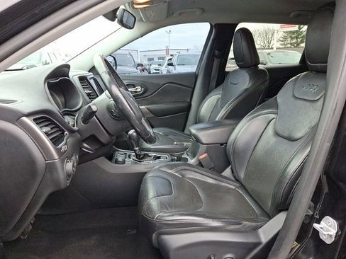 Certified 2019 Jeep Cherokee Limited image 16