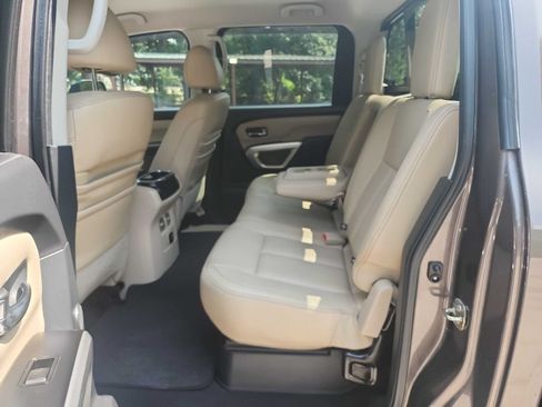 Used 2016 Nissan Titan SL RWD image 33