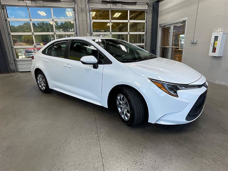 Used 2020 Toyota Corolla LE FWD image 7