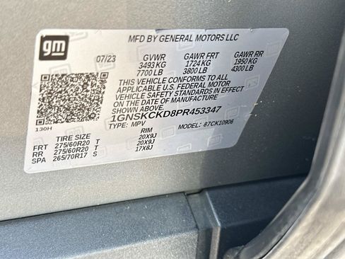 Certified 2023 Chevrolet Suburban LT w/ Luxury Package AWD/4WD image 18