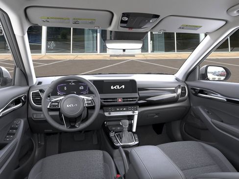New 2026 Kia Seltos S image 14