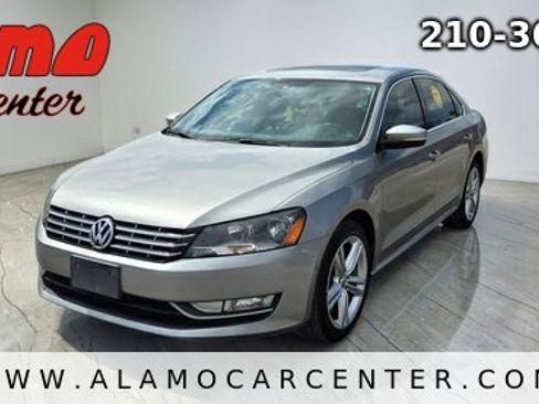 Used 2014 Volkswagen Passat TDI SE image 1