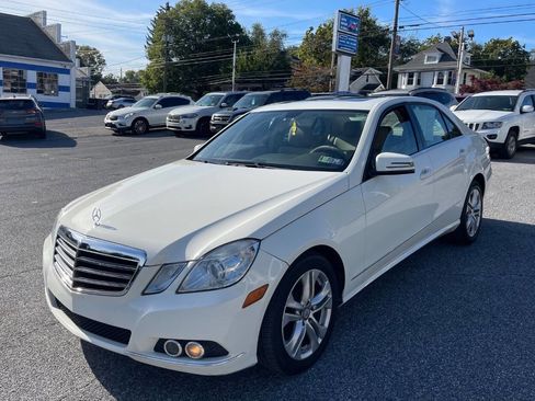 Used 2011 Mercedes-Benz E 350 4MATIC Sedan image 2