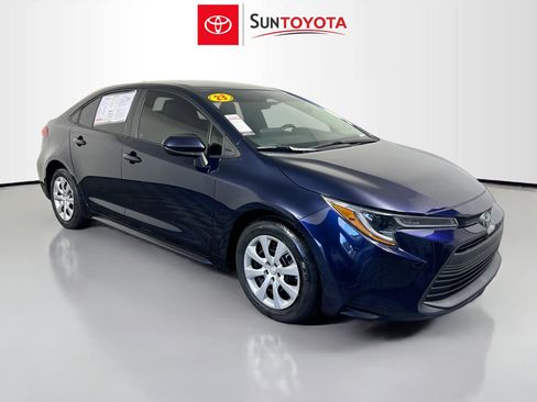 Used 2023 Toyota Corolla LE image 1