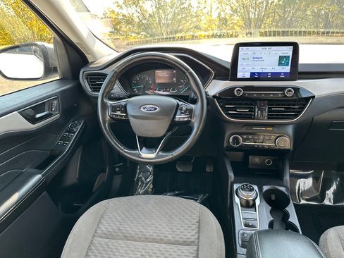 Used 2022 Ford Escape SE w/ Convenience Package image 23