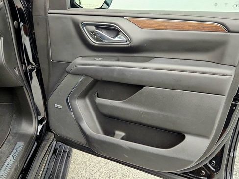 Used 2022 Chevrolet Suburban High Country AWD/4WD image 26