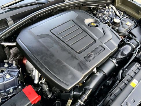 Used 2024 Land Rover Range Rover Velar S image 64