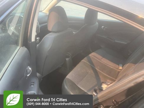 Used 2019 Nissan Versa SV FWD image 2
