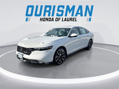 New 2025 Honda Accord Touring image 4