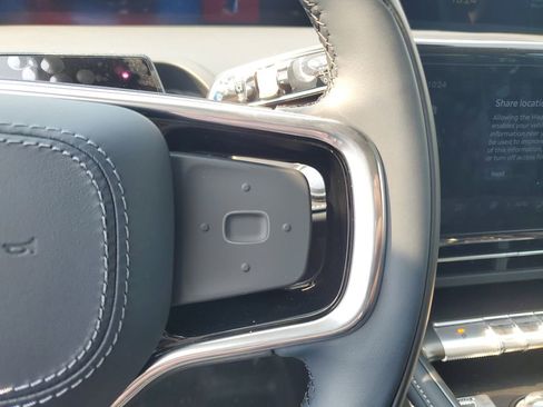 New 2025 Lincoln Nautilus Reserve AWD/4WD image 25