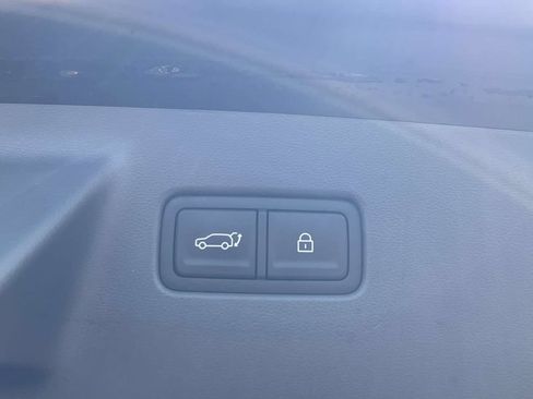 Used 2026 Hyundai Santa Fe SE FWD image 27