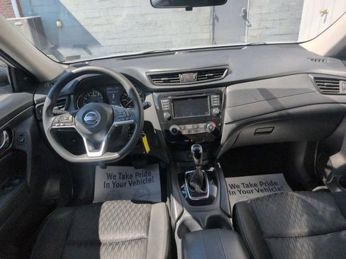 Used 2018 Nissan Rogue S AWD/4WD image 18