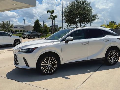 Used 2023 Lexus RX 350 Premium Plus w/ Cold Area Package FWD image 5