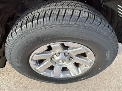 Used 2016 Toyota 4Runner Trail Premium image 21